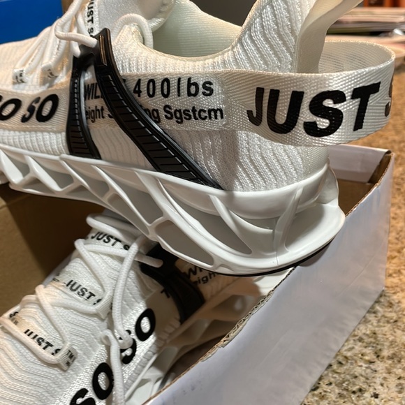 Just SoSo sneakers - Picture 2 of 7